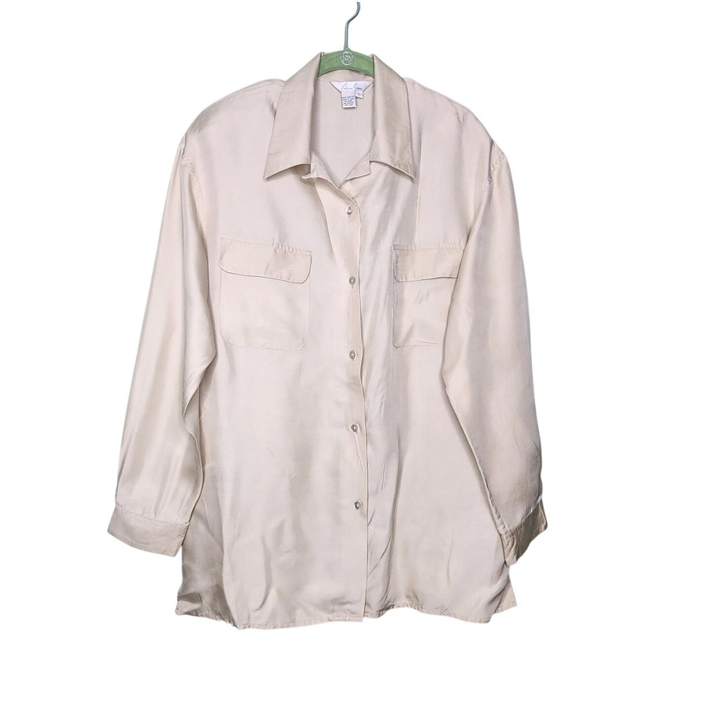 Anne Carson Silk Button Up Shirt Blouse Beige‎ Neutral Long Sleeve Minimalist L